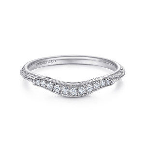 Gabriel & Co. WB10039W44JJ 14 karat white gold Victorian wedding band, front view of a raised curved plaque holding round stones with beaded edging