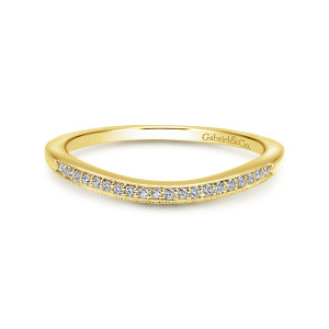 Gabriel & Co. WB11721C6Y44JJ 14 karat yellow gold Victorian wedding band, front view of the gently arched band with its row of small diamonds and beaded edges
