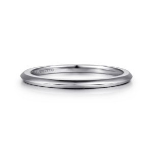 Gabriel & Co. WB11832R6W4JJJ 14 karat white gold Contemporary wedding band, front view of a plain hoop with a ridge along the outer surface