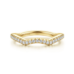 Gabriel & Co. WB14448O6Y44JJ 14 karat yellow gold Contemporary wedding band, front view of the wavy stone line scooped in the middle with shoulders bending down each side