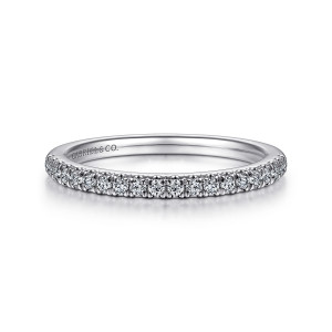 Gabriel & Co. WB14725O4W44JJ 14 karat white gold Classic wedding band, front view of a straight hoop with a single row of small round diamonds in tiny prongs