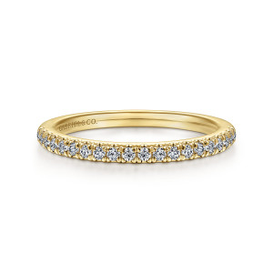 Gabriel & Co. WB14725O4Y44JJ 14 karat yellow gold Classic wedding band, front view of a straight band with a row of round diamonds held in small shared prongs