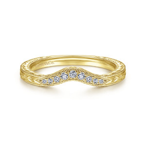 Gabriel & Co. WB14961R3Y44JJ 14 karat yellow gold Victorian wedding band, front view of a small arch of round stones in a milgrain edged panel