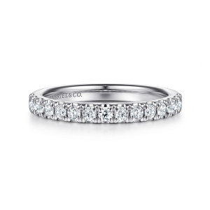 Gabriel & Co. WB15844P12W44JJ 14 karat white gold Classic wedding band, front view of the straight top edge with round diamonds between tapered prongs