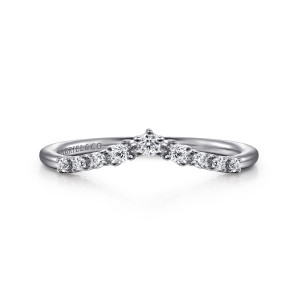 Gabriel & Co. WB15973R4W44JJ 14 karat white gold Floral Nouveau wedding band, front view of a pointed V with one diamond at the tip and stones tapering along both arms