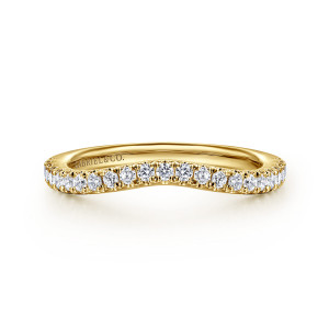 Gabriel & Co. WB16274E12Y44JJ 14 karat yellow gold Contemporary wedding band, front view of the stone row sweeping in a smooth arc, lowest in the middle