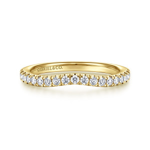 Gabriel & Co. WB16435N6Y44JJ 14 karat yellow gold Contemporary wedding band, front view of the curved outline with a row of round diamonds dipping at the middle