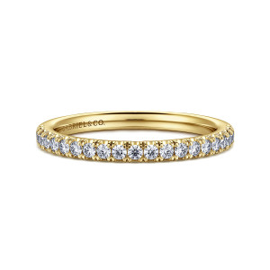 Gabriel & Co. WB16512R8Y44JJ 14 karat yellow gold Contemporary wedding band, front view of evenly sized round diamonds along a straight edge with slim prongs between