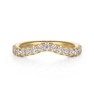Gabriel & Co. WB16683O8Y44JJ 14 karat yellow gold Contemporary wedding band, front view of the scooped top edge with round diamonds in forked prongs