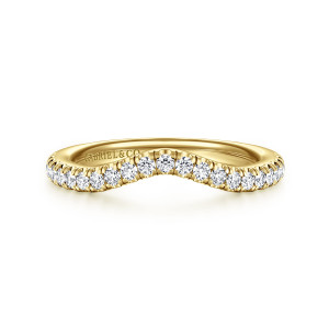 Gabriel & Co. WB16712R8Y44JJ 14 karat yellow gold Contemporary wedding band, front view of a shallow V dip with round diamonds held by small prongs