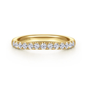 Gabriel & Co. WB16741S6Y44JJ 14 karat yellow gold Contemporary wedding band, front view of round diamonds easing down in size toward each end of the row