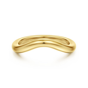 Gabriel & Co. WB16852E16Y4JJJ 14 karat yellow gold Contemporary wedding band, front view of a plain band whose top edge dips in a shallow curve