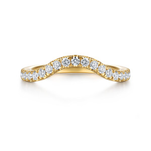 Gabriel & Co. WB16902G8Y44JJ 14 karat yellow gold Classic wedding band, front view of the raised arch crowned with a row of small round diamonds