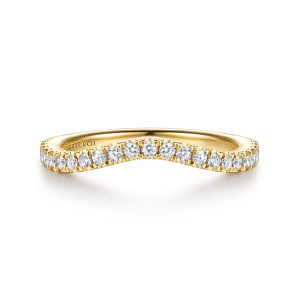Gabriel & Co. WB16947O8VY44JJ 14 karat yellow gold Classic wedding band, front view of the band with its V-like dip and an even line of round diamonds