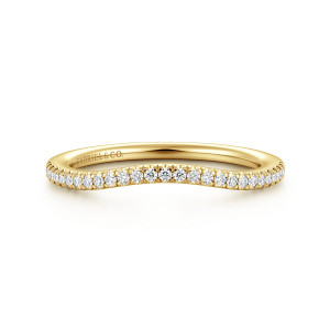 Gabriel & Co. WB16980O8Y44JJ 14 karat yellow gold Classic wedding band, front view of the soft arch with a tightly packed line of tiny diamonds