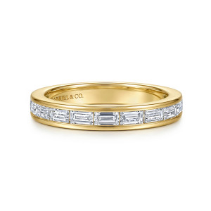 Gabriel & Co. WB17387O8Y43JJ 14 karat yellow gold Classic wedding band, front view of baguette diamonds lying end to end between smooth raised rails