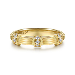 Gabriel & Co. WB17412R8Y44JJ 14 karat yellow gold Contemporary wedding band, front view of ridged sections between collars, each collar holding a short column of round stones