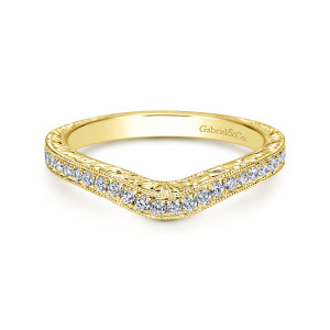 Gabriel & Co. WB8793Y44JJ 14 karat yellow gold Victorian wedding band, front view of a soft curve with small round diamonds between beaded borders