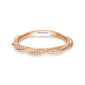 Gabriel & Co. WB8817K4JJJ 14 karat rose gold Contemporary wedding band, front view of a smooth strand crossing over a rope textured strand