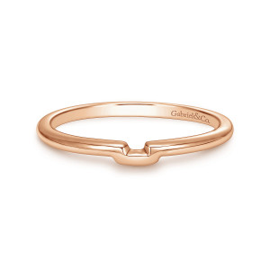 Gabriel & Co. WB9048K4JJJ 14 karat rose gold Contemporary wedding band, front view of a plain hoop with a squared notch cut into its raised front block