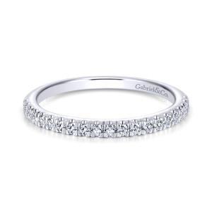 Gabriel & Co. WB914016O0W44JJ 14 karat white gold Contemporary wedding band, front view of the straight band with round diamonds evenly spaced in shared prongs