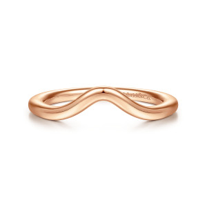 Gabriel & Co. WB914472O3K4JJJ 14 karat rose gold Contemporary wedding band, front view of a plain smooth band rising to a soft point at the center
