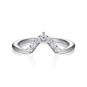 Gabriel & Co. WB914475O4W44JJ 14 karat white gold Contemporary wedding band, front view of a pointed V outline lined with round diamonds and a maker's mark inside