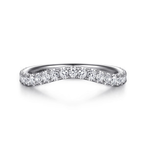 Gabriel & Co. WB917423R2W44JJ 14 karat white gold Classic wedding band, front view of the shallow arc of round diamonds with a gentle dip at its middle