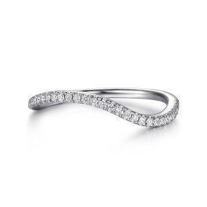 Gabriel & Co. WB917426P2W44JJ 14 karat white gold Classic wedding band, front view of a flowing S wave traced by tiny round diamonds in fine prongs