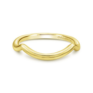 Gabriel & Co. WB9179Y4JJJ 14 karat yellow gold Contemporary wedding band, front view of the plain band with a scooped top edge and rounded swells at each end