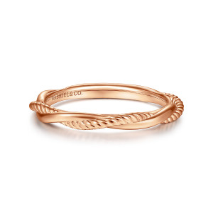 Gabriel & Co. WB98817R8K4JJJ 14 karat rose gold Contemporary wedding band, front view of a smooth strand crossing over a rope textured strand on a plain band