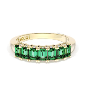 HT2640Y65EM14 yellow gold band, top view of seven emerald-cut emeralds with diamond accents