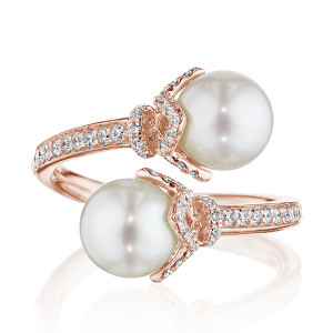 Verragio J-0250601-RR 18 Karat Rose Gold Petal Toi et Moi Diamond & Pearl Ring, front view of the bypass band with two pearls held in pave diamond petal caps
