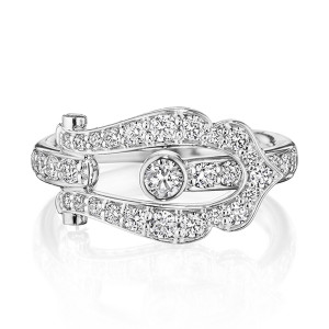 Verragio K-0132200-WR 14 Karat White Gold Signature Diamond Ring, front view of the diamond buckle with its bezel set center diamond and pave edges