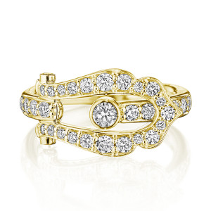 Verragio K-0132200-YR 14 Karat Yellow Gold Signature Diamond Ring, front view of the diamond buckle with its bezel set center diamond and pave edges