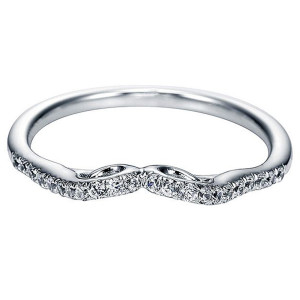 Gabriel & Co. WB5333W44JJ 14 karat white gold wedding band, front view of the pinched center where two polished curls meet above the stones