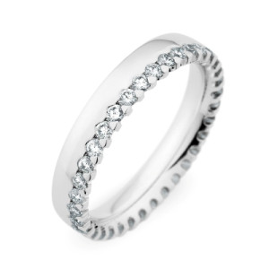 246858 Christian Bauer 18 Karat Diamond Wedding Ring / Band