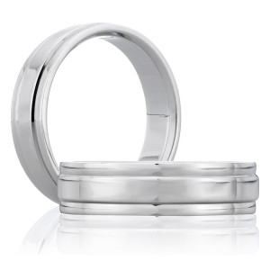 A Jaffe Classic 18 Karat Wedding Ring BR4626