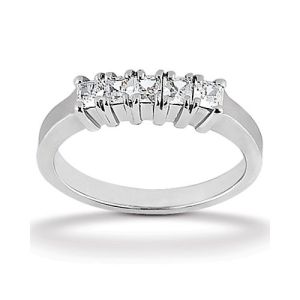 Diamond Five Stone Band 14 Karat Taryn Collection TQD B-563