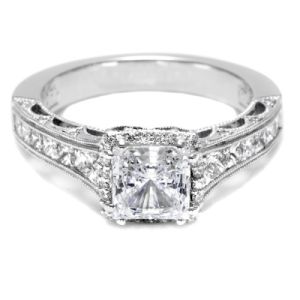 Tacori Crescent 18 Karat Engagement Ring HT2515PR612X