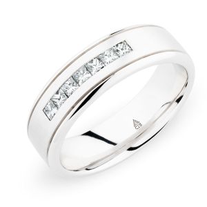 244743 Christian Bauer 14 Karat Diamond  Wedding Ring / Band