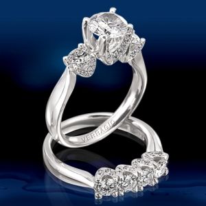 ENG-0245 Verragio 18 Karat Classico Engagement Ring