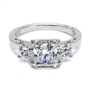 Tacori 18 Karat Dantela Engagement Ring 2622PRLG