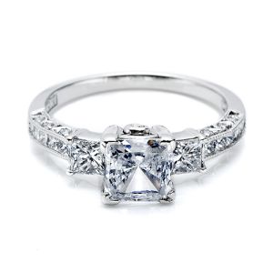 Tacori 18 Karat Crescent Engagement Ring HT2264