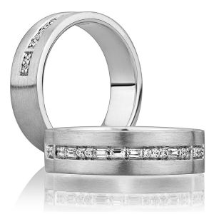 A Jaffe Classic Platinum Wedding Ring BB0181 / 16
