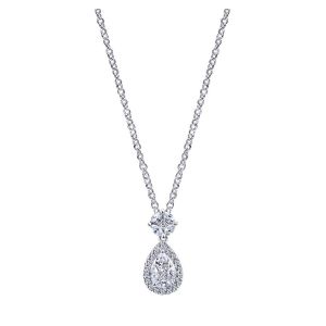 Gabriel Fashion 14 Karat Clustered Diamonds Necklace NK2496W44JJ