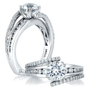 A Jaffe 18 Karat Signature Engagement Ring MES272