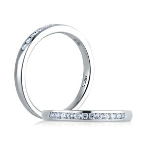 A Jaffe Classic 14 Karat Wedding Ring MR1449