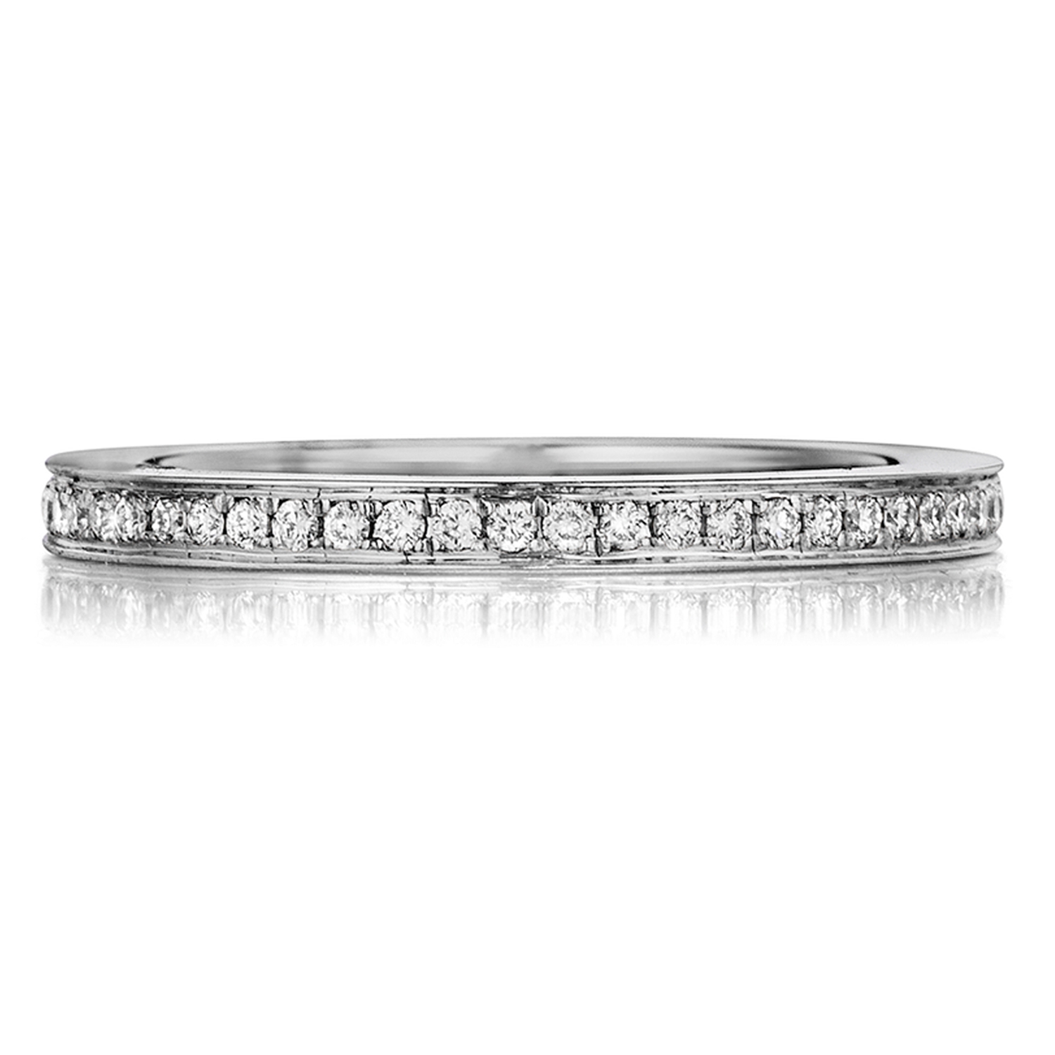 Henri Daussi R4 Band with a Single Line of Pave Diamonds