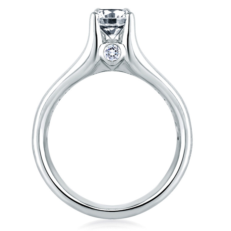 A Jaffe 14 Karat Classic Engagement Ring ME1258 / 159